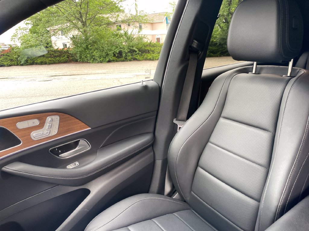 Used 2025 Mercedes-Benz GLE 350 4MATIC w/ Winter Package image 22