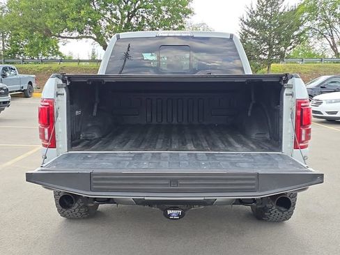Used 2017 Ford F150 Raptor w/ Equipment Group 802A Luxury AWD/4WD image 27