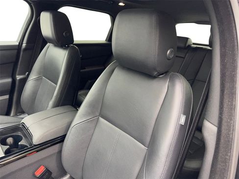 Used 2025 Land Rover Range Rover Velar Dynamic SE image 26