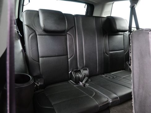 Used 2016 GMC Yukon XL SLT image 16