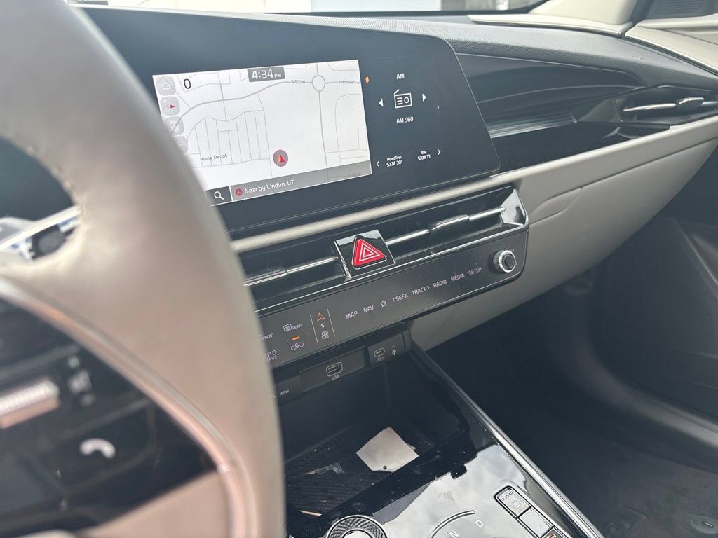 Certified 2023 Kia Niro Wind w/ Wind Preserve Package FWD image 9