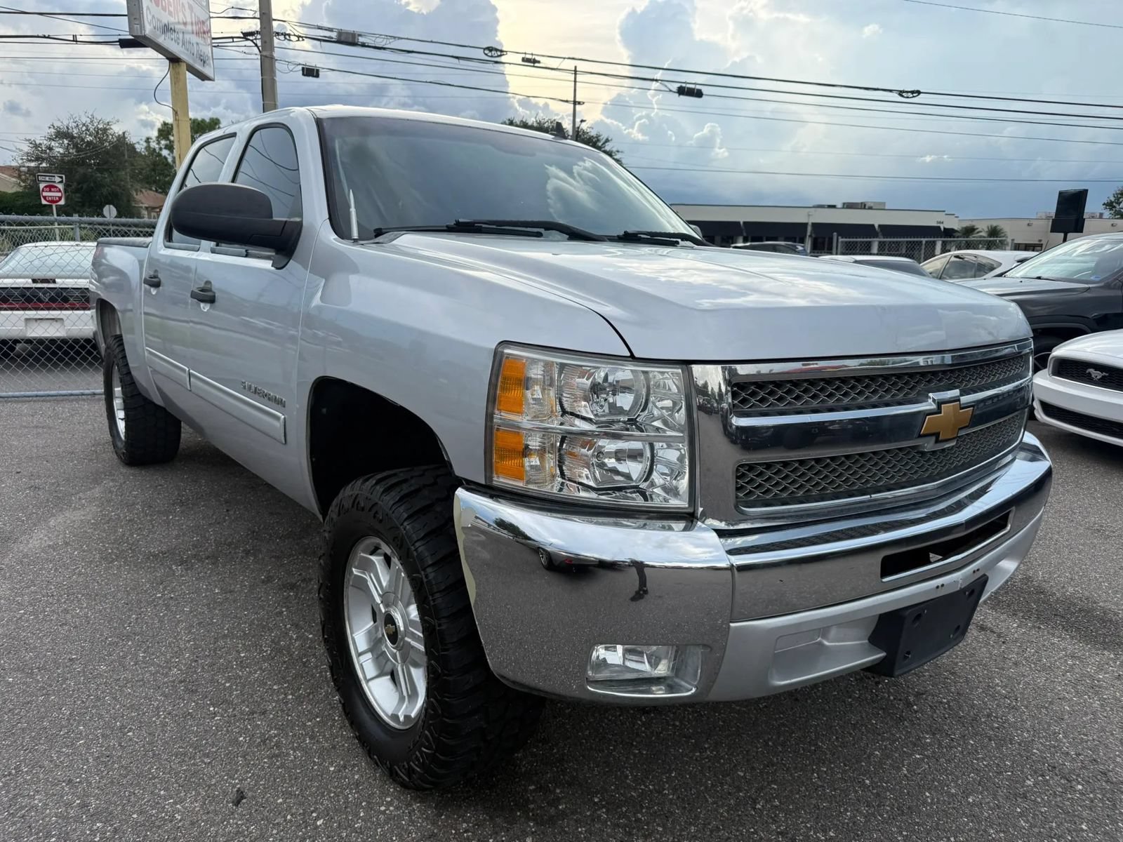 Used 2013 Chevrolet Silverado 1500 LT w/ All-Star Edition RWD image 3