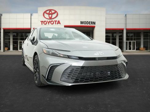 New 2026 Toyota Camry SE image 32