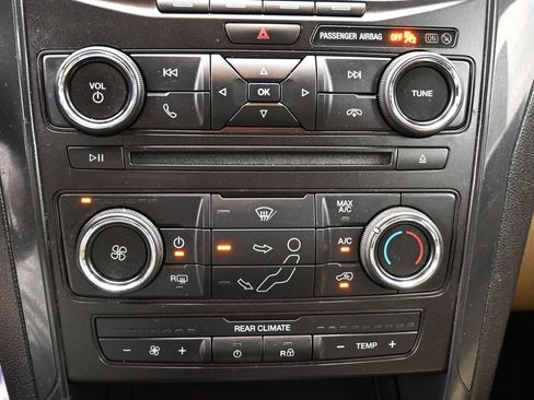 Used 2017 Ford Explorer 4WD image 23