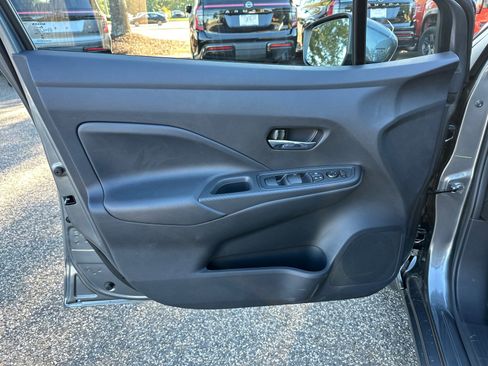 New 2025 Nissan Versa SV w/ Trunk Package image 10