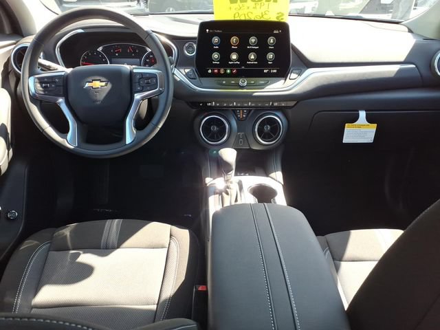 New 2026 Chevrolet Blazer LT w/ Convenience Package FWD image 14