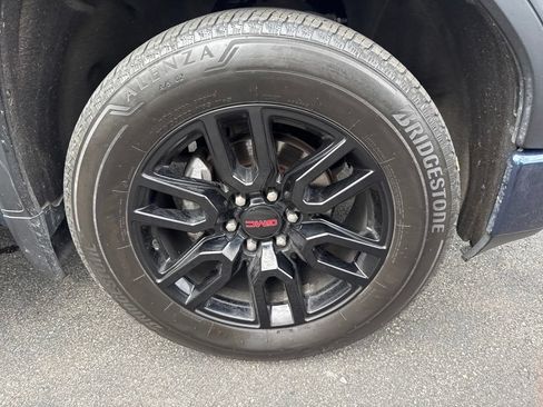 Used 2020 GMC Sierra 1500 Elevation w/ Elevation Value Package AWD/4WD image 9
