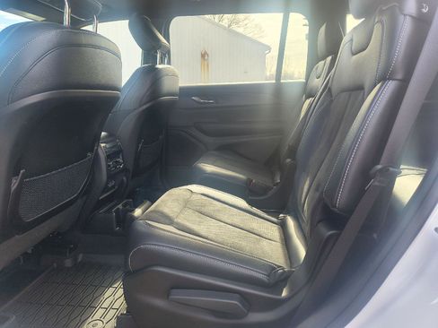 Used 2024 Jeep Grand Cherokee L Altitude image 26