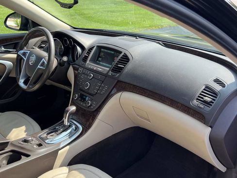 Used 2012 Buick Regal Premium image 25