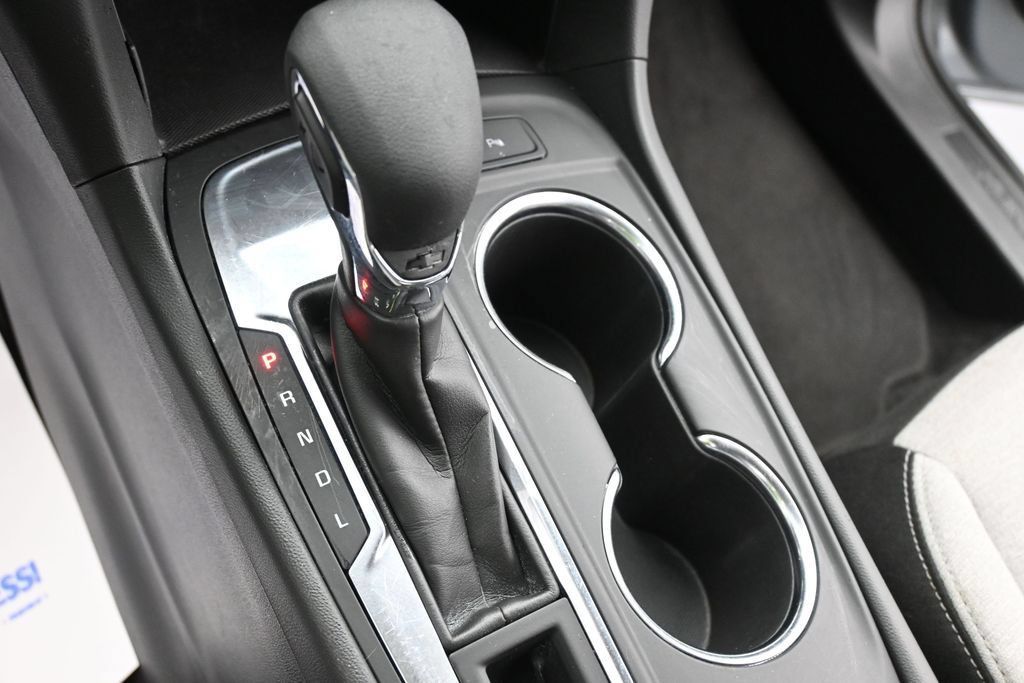 Used 2024 Chevrolet Equinox LT FWD image 12