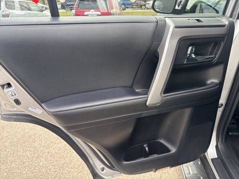 Used 2024 Toyota 4Runner SR5 AWD/4WD image 21