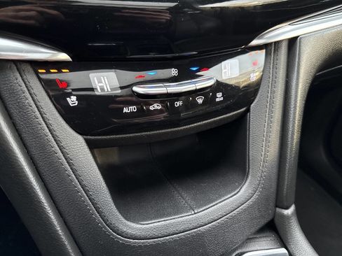 Used 2020 Cadillac XT6 Sport image 35