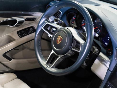 Used 2019 Porsche 911 Carrera image 25