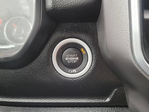 Used 2019 RAM 1500 Big Horn RWD image 27