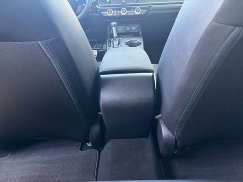 Used 2023 Honda Civic Sport image 29