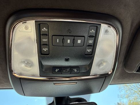 Used 2014 Jeep Grand Cherokee Summit AWD/4WD image 26