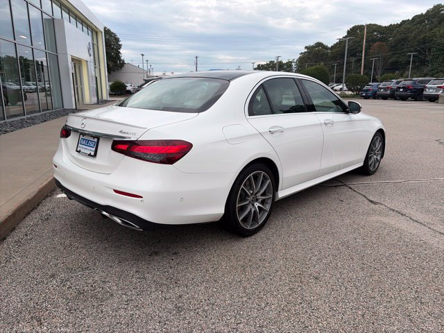 Used 2022 Mercedes-Benz E 450 4MATIC Sedan image 3