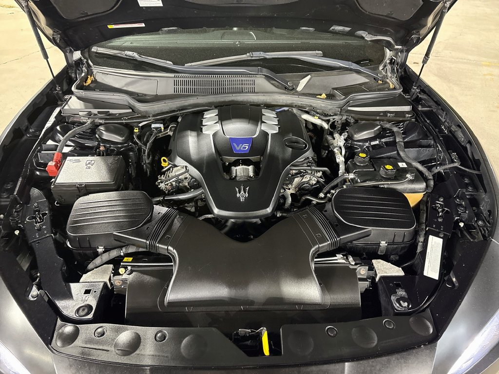 Used 2019 Maserati Ghibli S Q4 AWD/4WD image 42