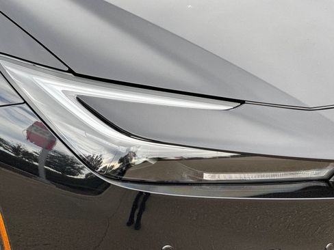 New 2026 Toyota Prius Plug-In Hybrid FWD image 31