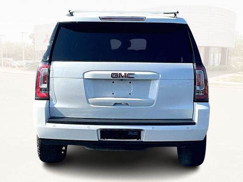 Used 2017 GMC Yukon SLT image 5