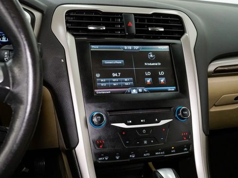 Used 2014 Ford Fusion SE w/ Equipment Group 502A image 14