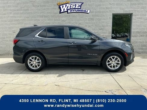 Used 2022 Chevrolet Equinox LT AWD/4WD image 4
