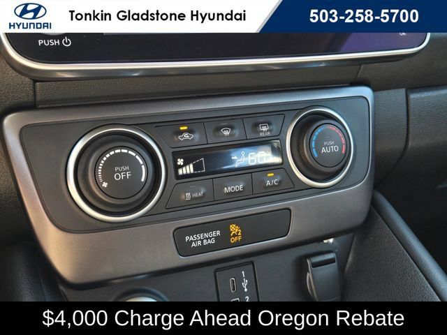 Used 2025 Nissan Leaf S FWD image 26