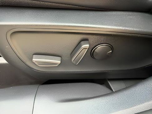 Used 2022 Ford Escape SEL w/ SEL Stealth AWD Package image 22
