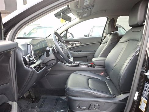Certified 2023 Kia Sportage EX image 12