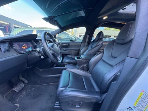 Used 2019 Tesla Model X 100D image 15