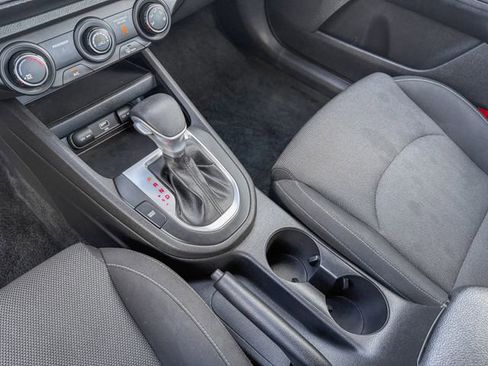 Used 2022 Kia Forte LXS FWD image 17
