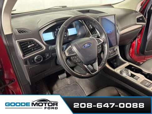 Certified 2024 Ford Edge SEL AWD/4WD image 8