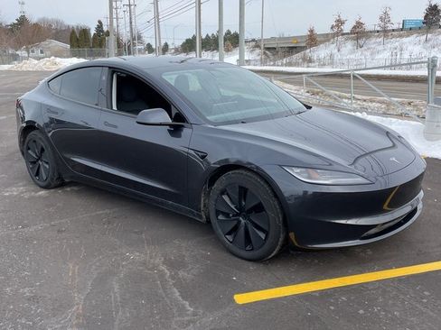 Used 2025 Tesla Model 3 Long Range image 10