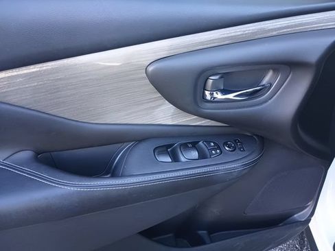 Used 2018 Nissan Murano S w/ Cargo Package FWD image 14