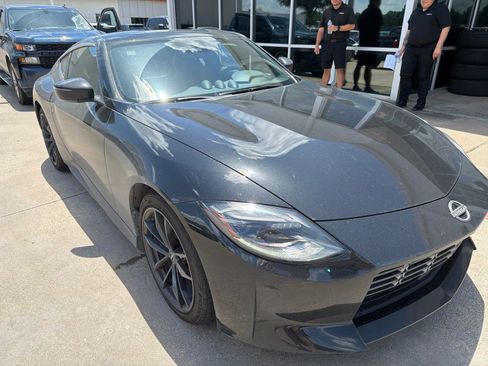 Used 2024 Nissan Z Performance w/ Floor Mat Package RWD image 4