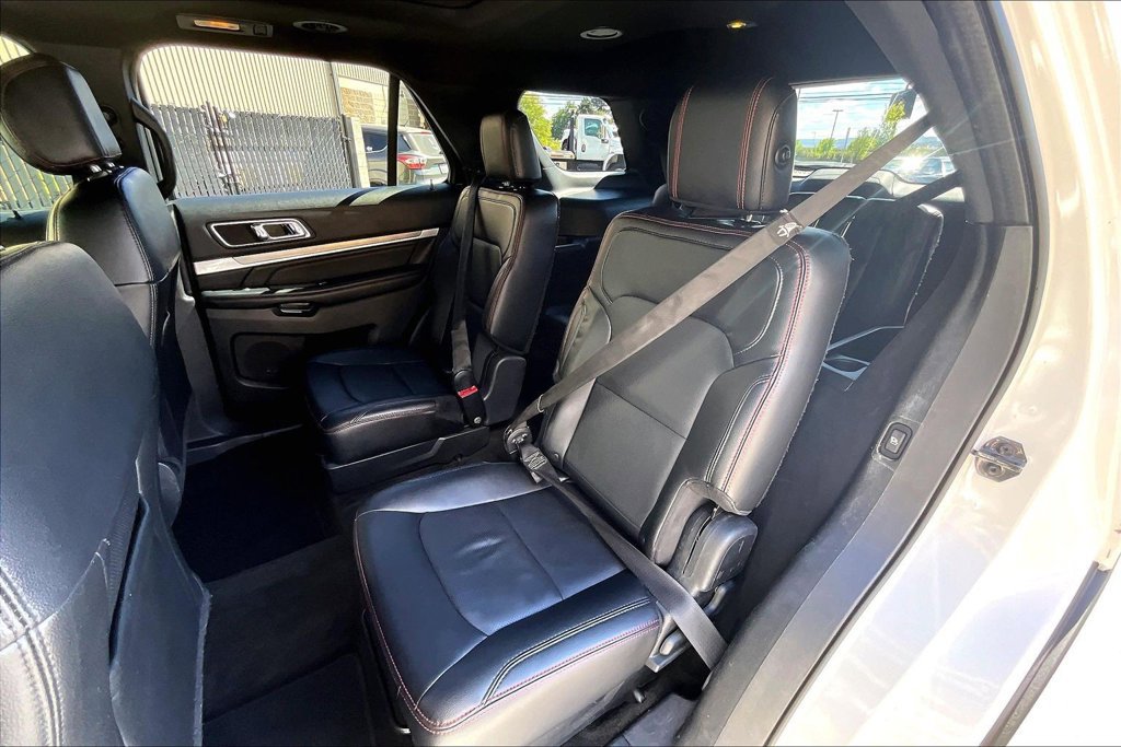 Used 2016 Ford Explorer Sport w/ Equipment Group 401A AWD/4WD image 21