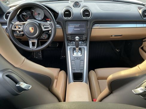 Used 2017 Porsche 718 Cayman S image 21