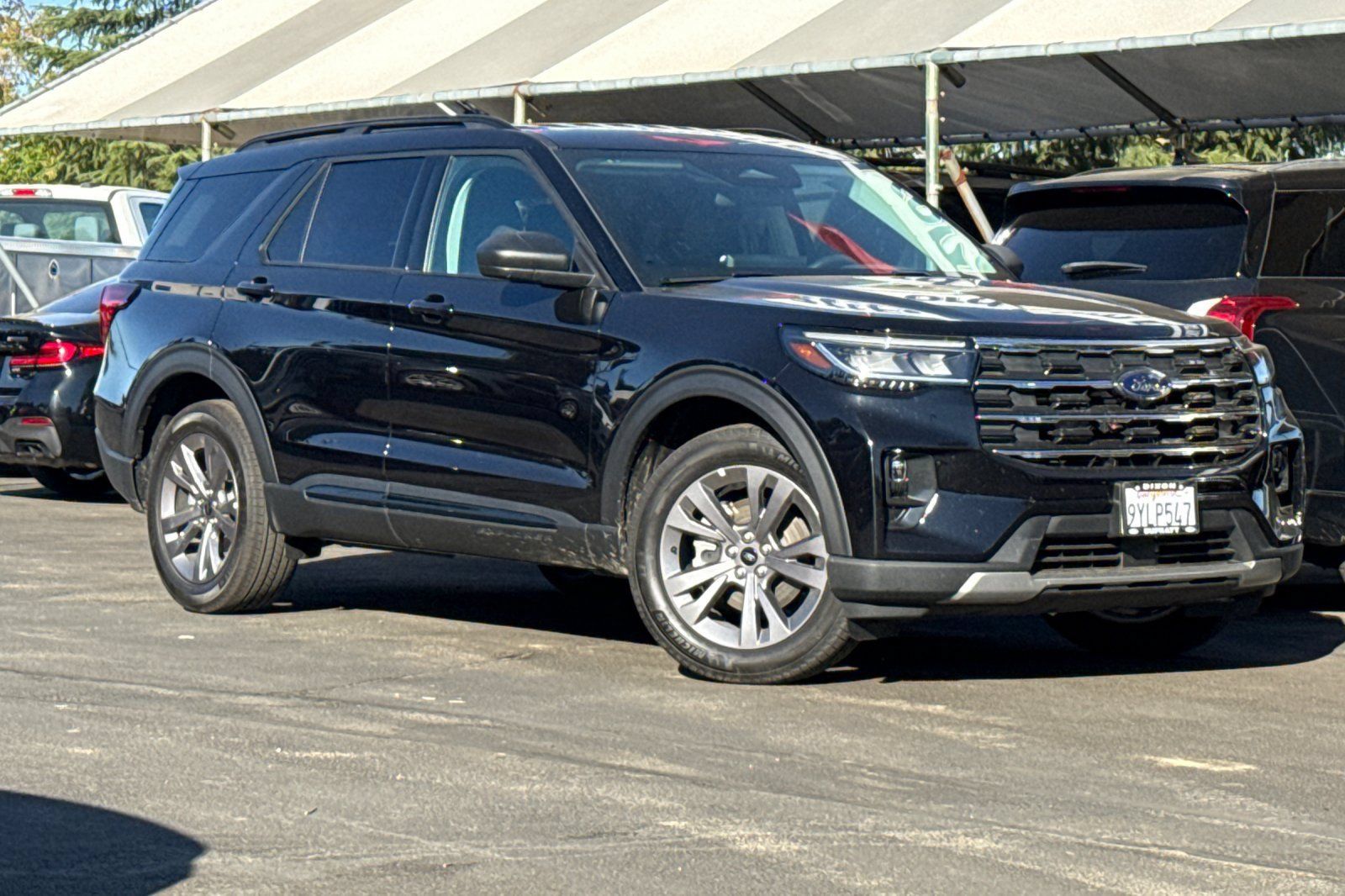 Used 2026 Ford Explorer Active w/ Active Comfort Package AWD/4WD image 2