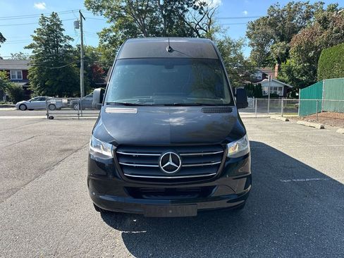 Used 2019 Mercedes-Benz Sprinter 170 w/ Driver Convenience Package image 12
