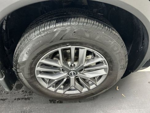 Used 2023 Nissan Rogue S image 8