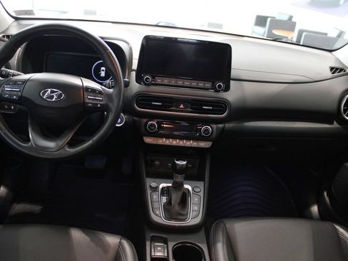 Used 2023 Hyundai Kona Limited w/ Cargo Package FWD image 7