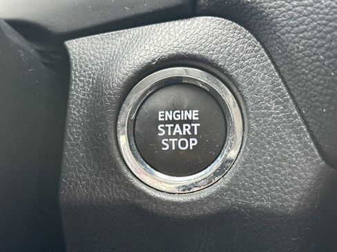 Used 2024 Toyota RAV4 XLE FWD image 26