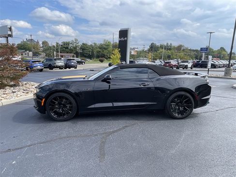 Used 2023 Chevrolet Camaro LT w/ RS Package image 3