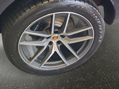 Used 2023 Porsche Macan Turbo AWD/4WD image 35