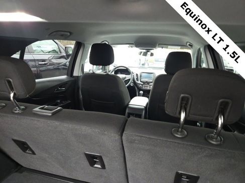 Used 2018 Chevrolet Equinox LT image 10