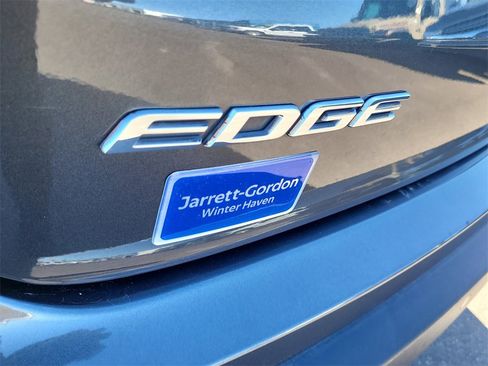 Used 2020 Ford Edge SEL w/ Convenience Package image 7