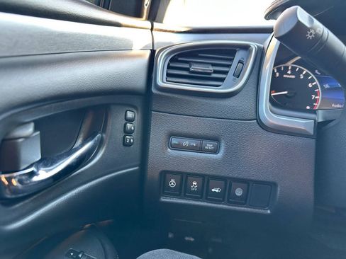 Used 2023 Nissan Murano SL FWD image 17