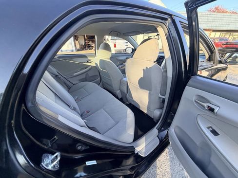 Used 2010 Toyota Corolla LE FWD image 22