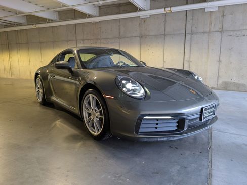 Used 2023 Porsche 911 Carrera image 10