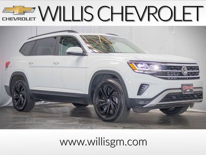 Used 2023 Volkswagen Atlas SE w/ Panoramic Sunroof Package
